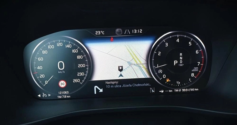 Volvo XC 40 cena 114900 przebieg: 121062, rok produkcji 2019 z Kraków małe 781